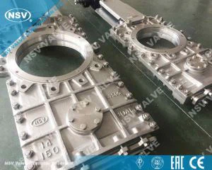 Attraverso la valvola a saracinesca a coltello